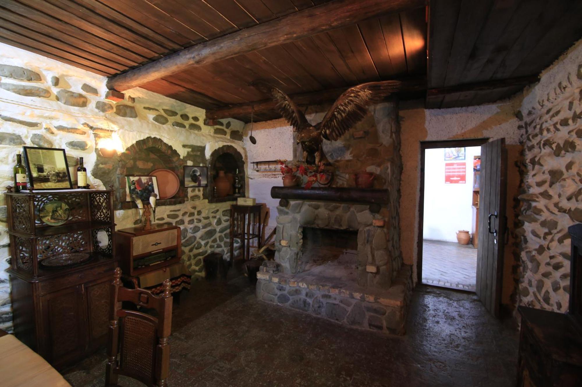 Chateau Bruale Tkhilistskaro Esterno foto